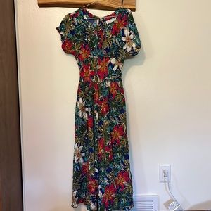 Maggie Lawrence flowery dress; button detail on back